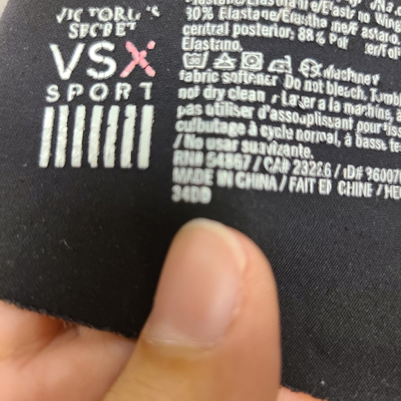 Victoria's Secret Sport - Sports Bra 34DD - Picture 9 of 9